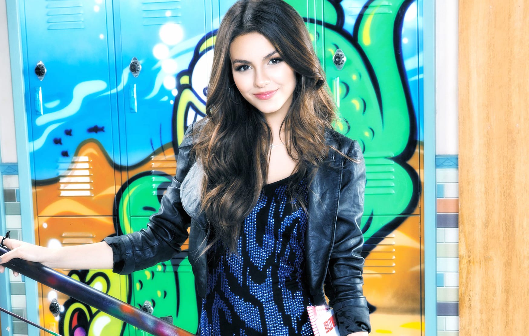 Victoria Justice Stylish and Vibrant wallpapers HD quality