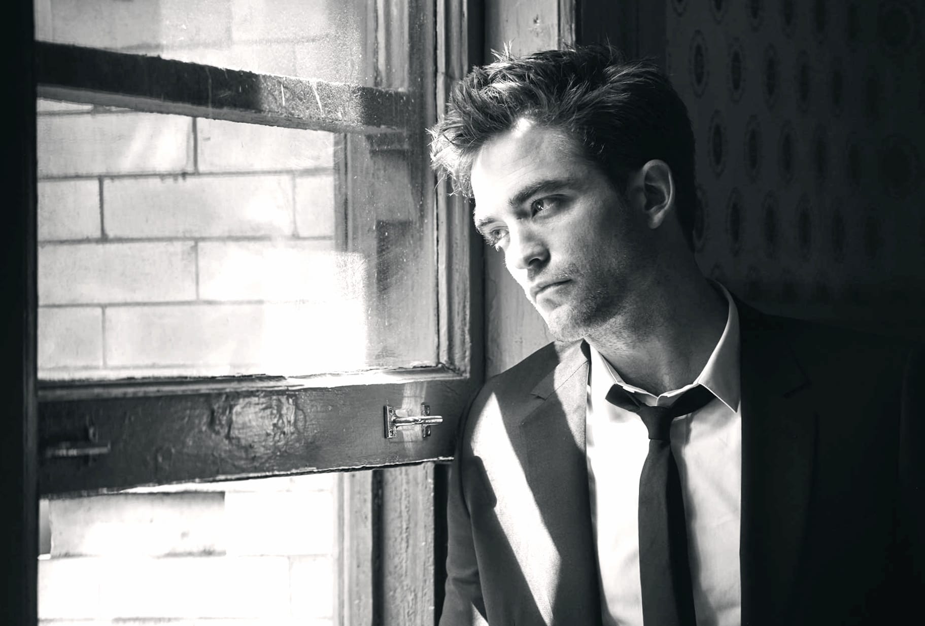 Window Black & White Suit English Actor Celebrity Robert Pattinson at 2048 x 2048 iPad size wallpapers HD quality