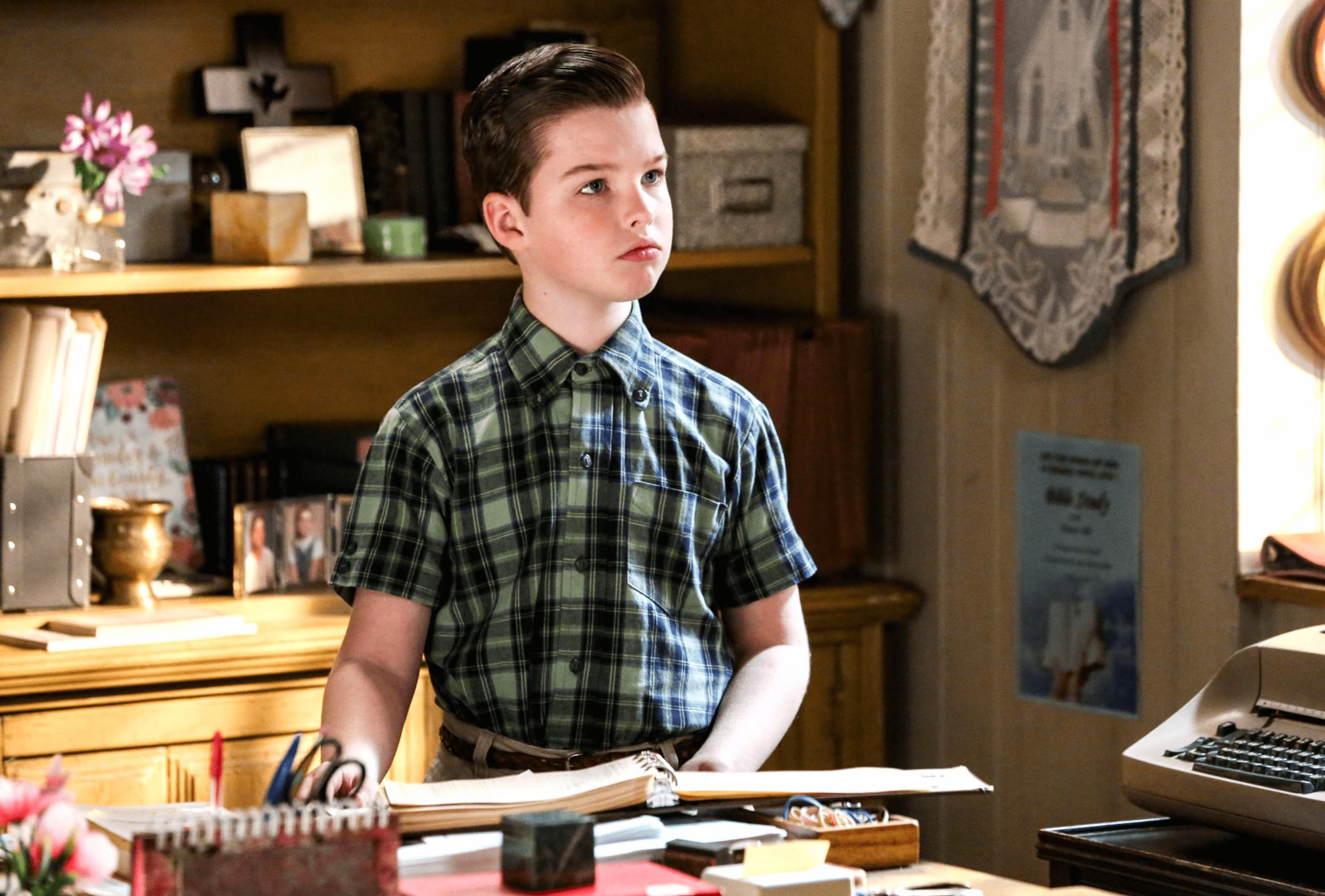 Young Sheldon - Genius at Work wallpapers HD quality