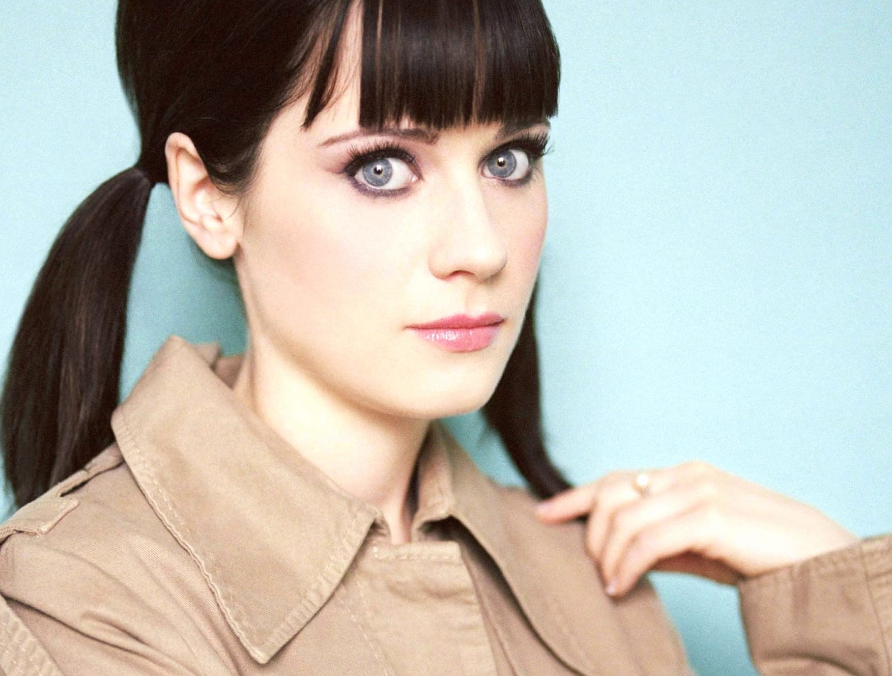 Zooey Deschanel A Captivating Celebrity Portrait wallpapers HD quality