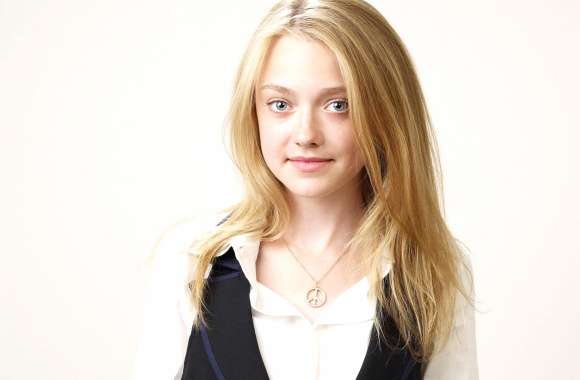 Actress American Celebrity Dakota Fanning