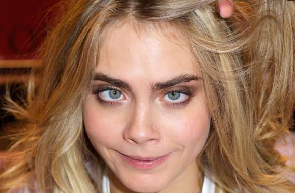 Actress Blonde Blue Eyes Face Close-up English Model Celebrity Cara Delevingne