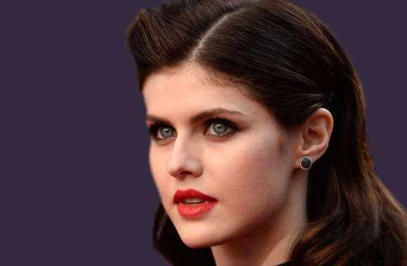 Alexandra Daddario HD Celebrity Wallpaper