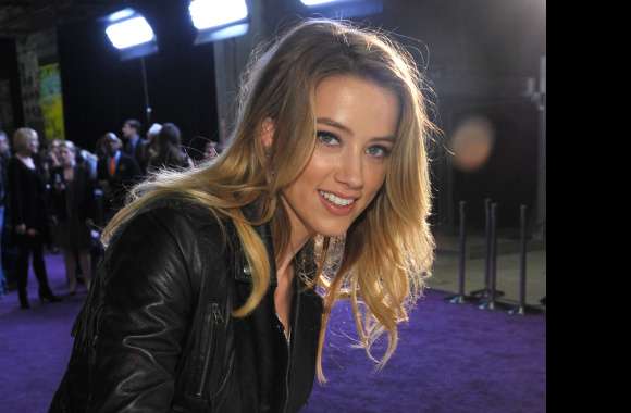 Amber Heard Captivating Celebrity Moments