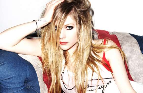 Avril Lavigne HD Musician Wallpaper wallpapers hd quality