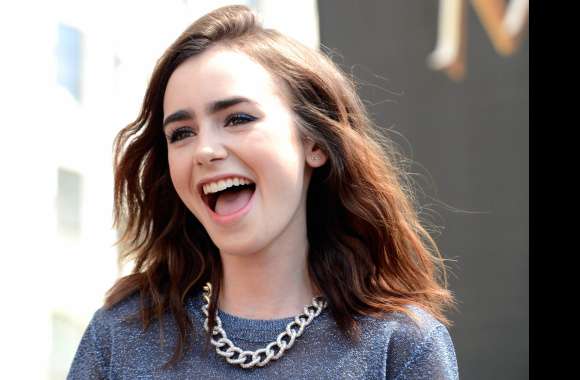 Brunette Actress English Celebrity Lily Collins