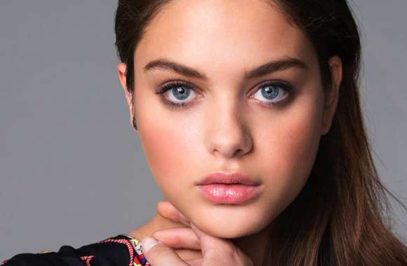 Celebrity Odeya Rush