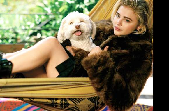 Chloë Grace Moretz Dog & Hammock Bliss wallpapers hd quality