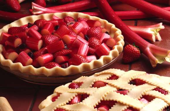 Delicious Berry Rhubarb Pie -