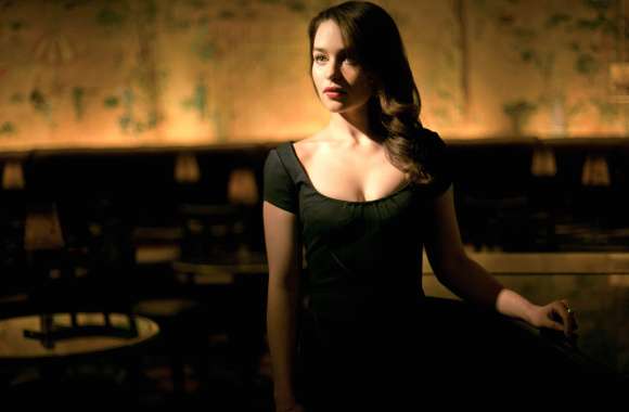 Emilia Clarke Elegant of a Stunning Actress