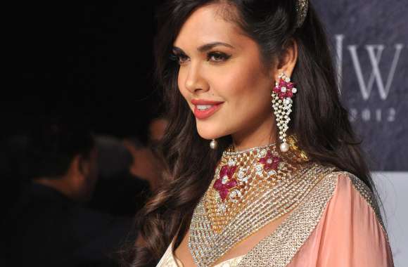 Esha Gupta Stunning Indian Actress - wallpapers hd quality