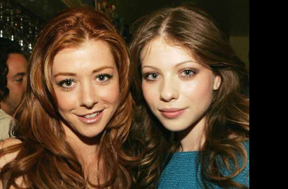 HD Wallpaper of Michelle Trachtenberg and Alyson Hannigan