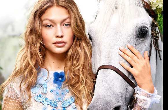 Horse Blonde Model American Celebrity Gigi Hadid