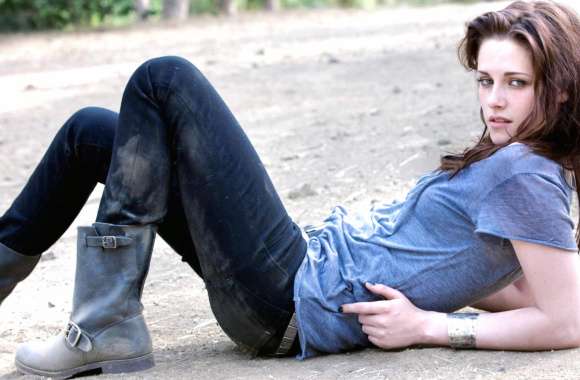 Kristen Stewart Boots and Jeans