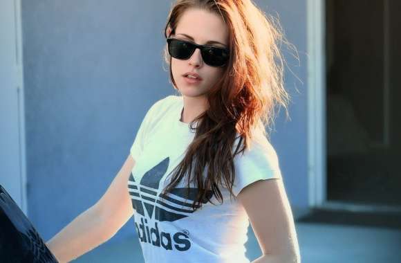 Kristen Stewart Effortless Style and Cool Vibes