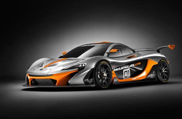 McLaren P1 GTR Showcase