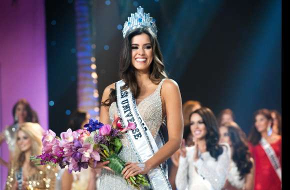 Miss Universe Paulina Vega A Stunning HD Bouquet Moment wallpapers hd quality