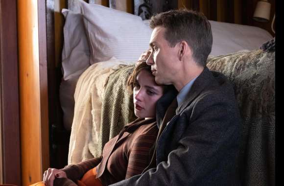 Oppenheimer Film Still with Cillian Murphy and Florence Pugh