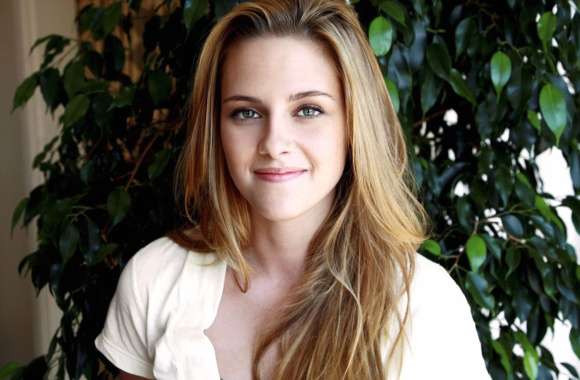 Stunning of Celebrity Kristen Stewart