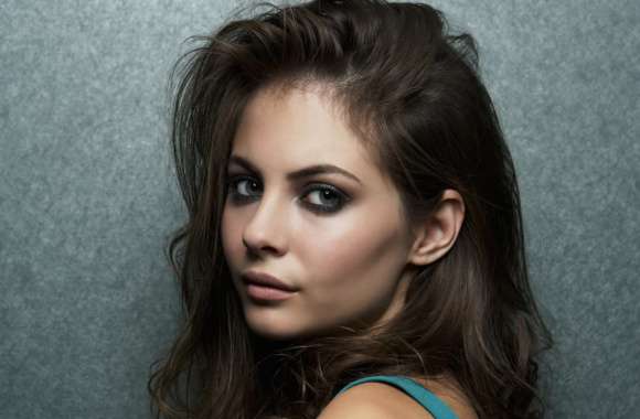 Stunning Willa Holland