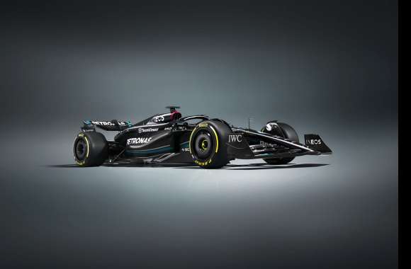 the Mercedes W14 & Enjoy Racing Power!