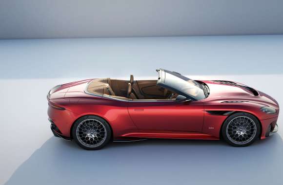 Vehicle Aston Martin DBS 8k Ultra