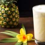 Piña Colada Cocktail Drink Wallpaper background