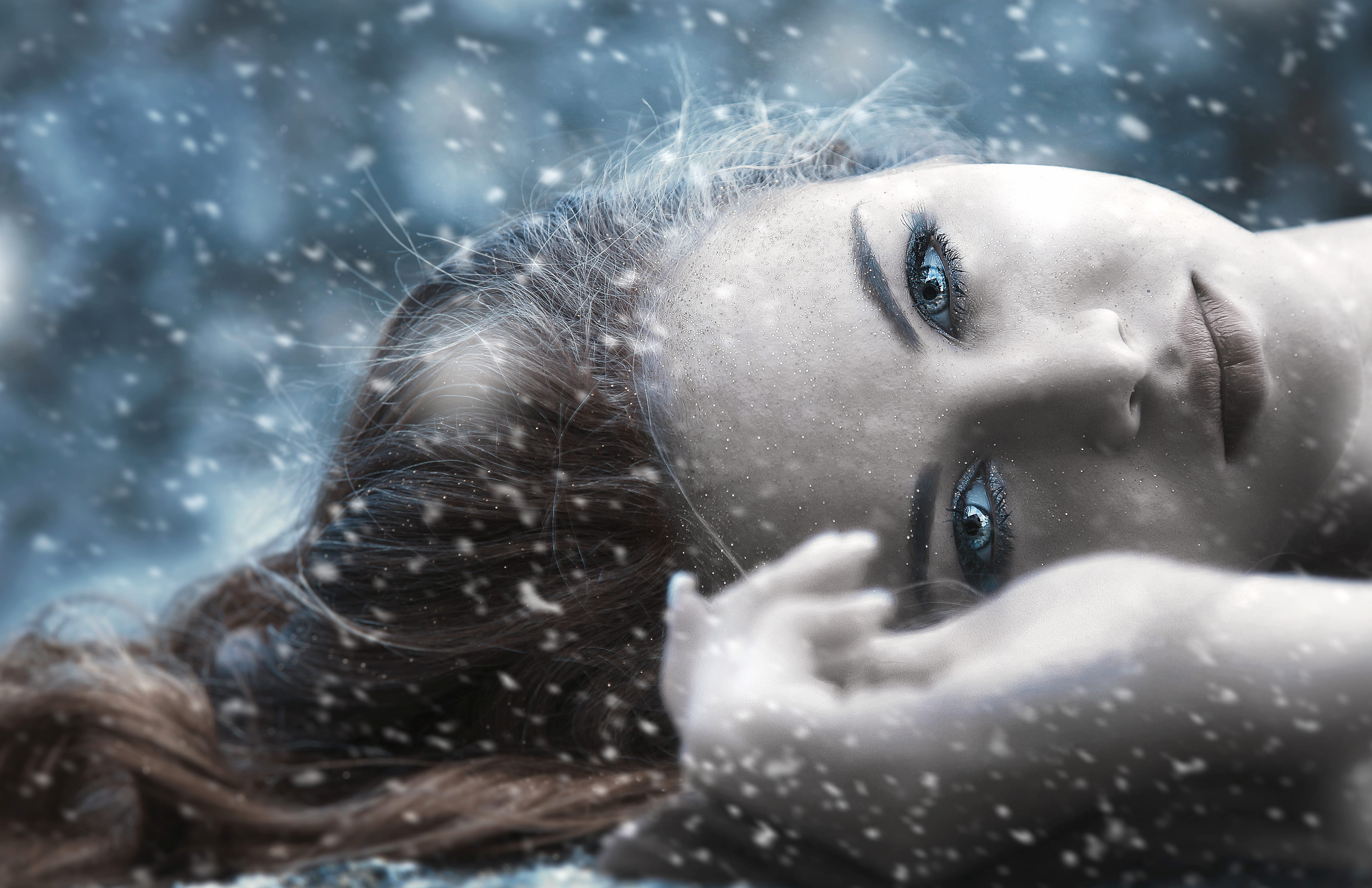 4K Ultra Snowy Blue-Eyed Beauty wallpapers HD quality