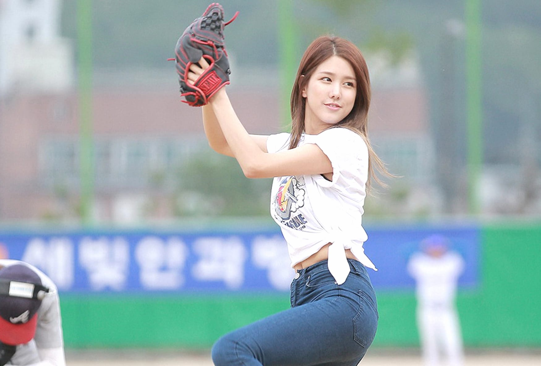 Asian Woman Playing Baseball wallpapers HD quality