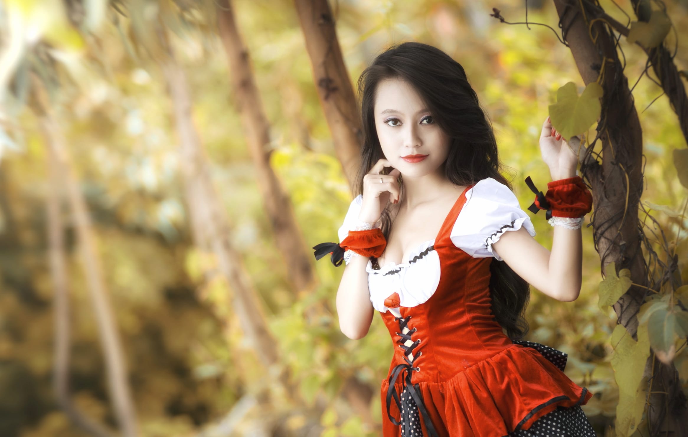 Autumn Beauty Asian Woman at 2560 x 1440 HD size wallpapers HD quality