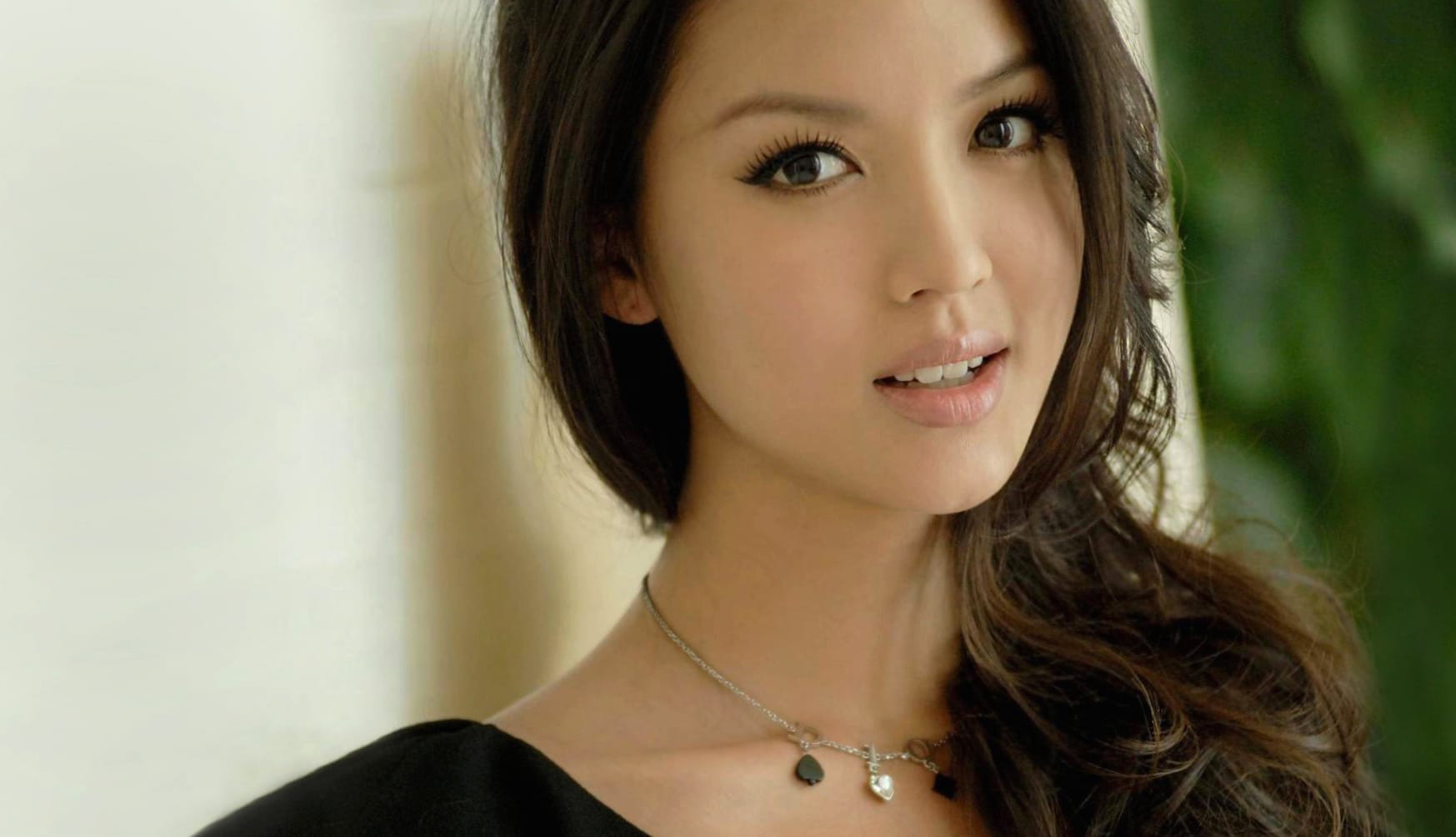 Beautiful Zhang Zilin wallpapers HD quality