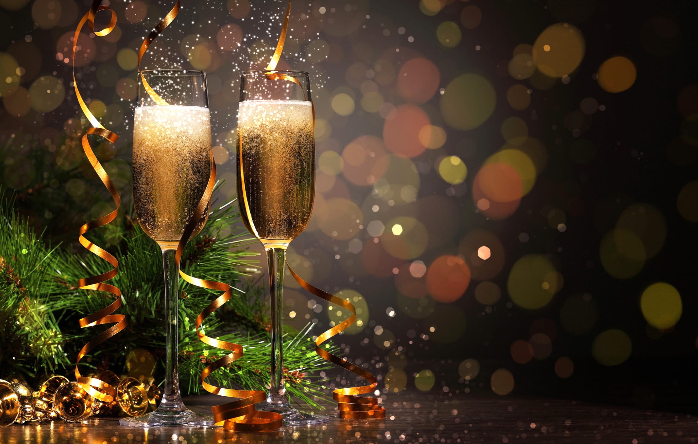 Bokeh Champagne Holiday New Year at 1152 x 864 size wallpapers HD quality