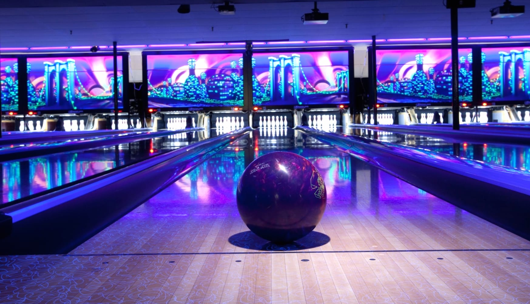 Bowling Sports at 2048 x 2048 iPad size wallpapers HD quality