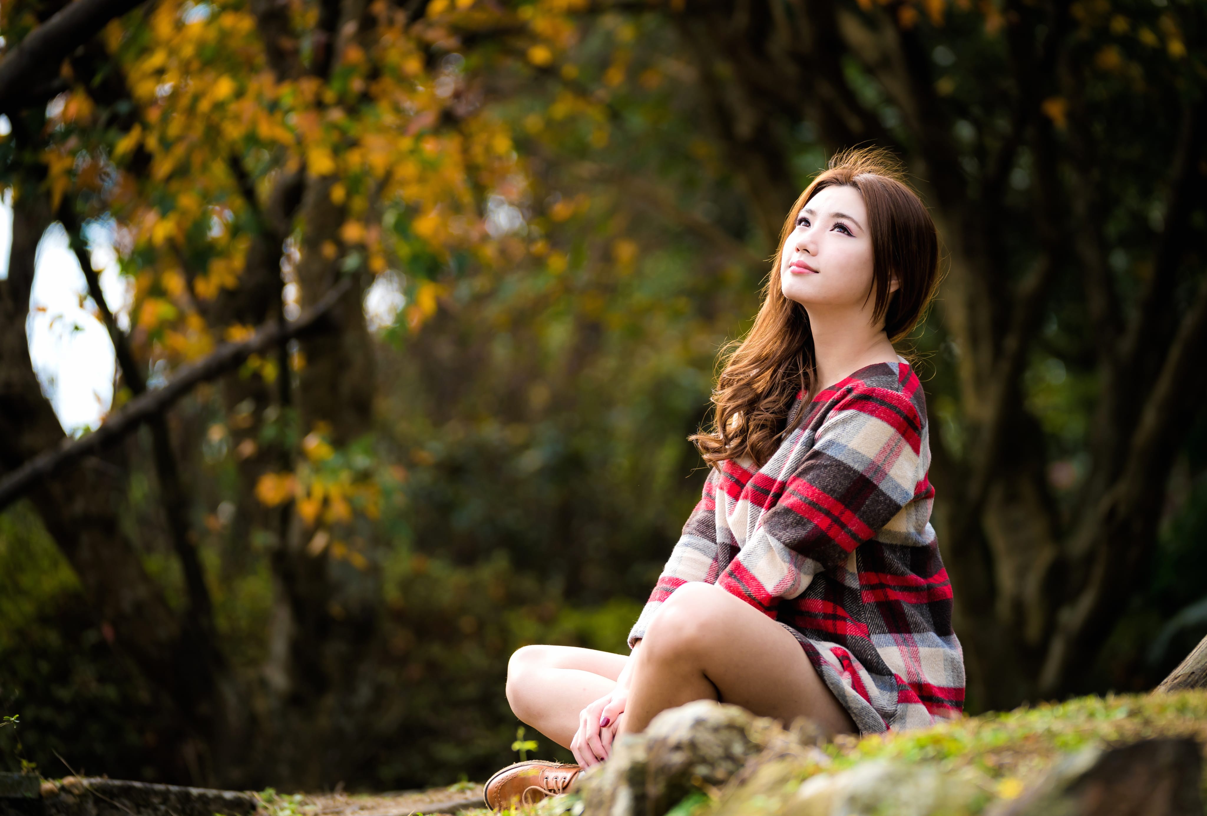 Brunette Beauty in Nature - wallpapers HD quality