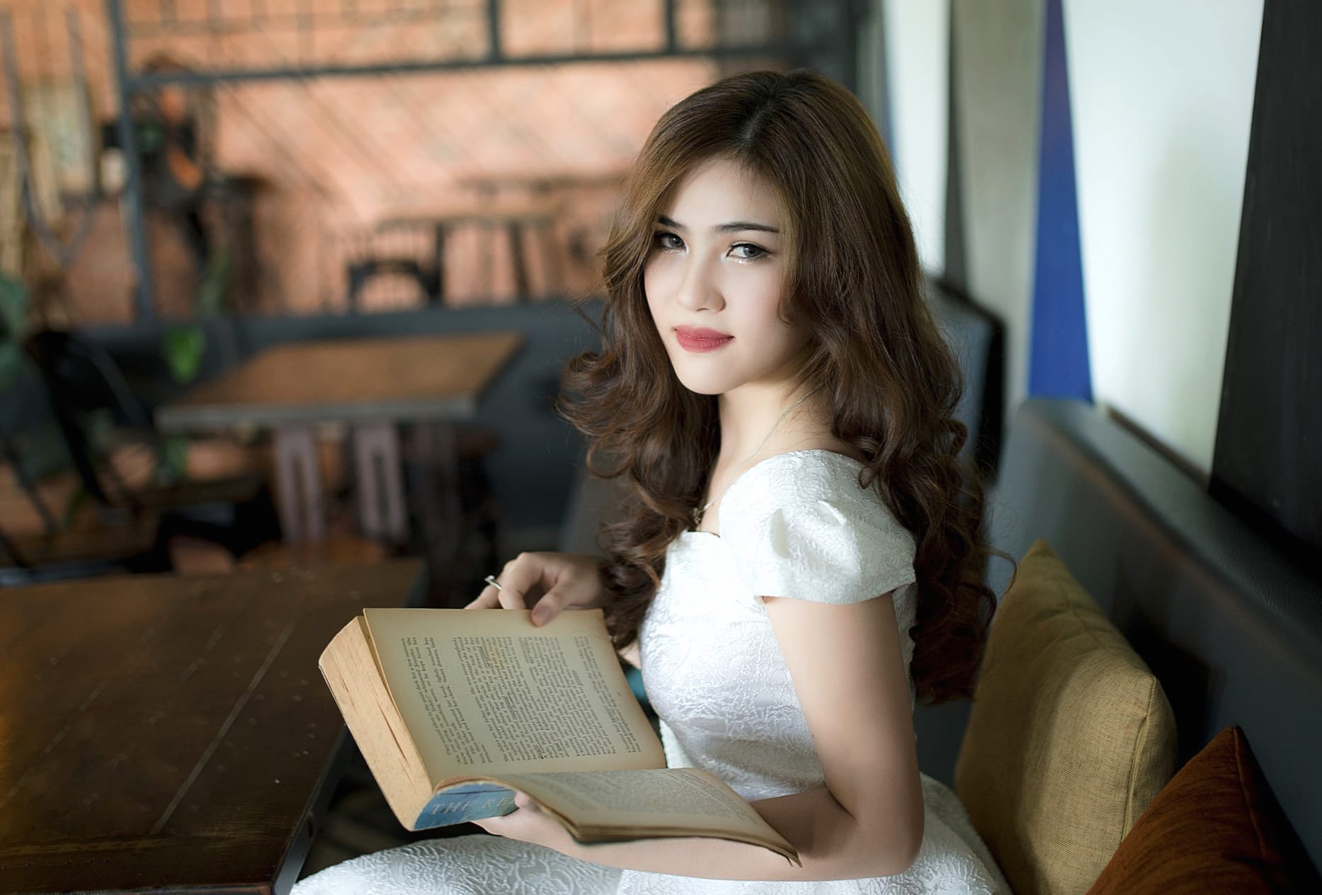 Brunette in White Dress Reading - wallpapers HD quality