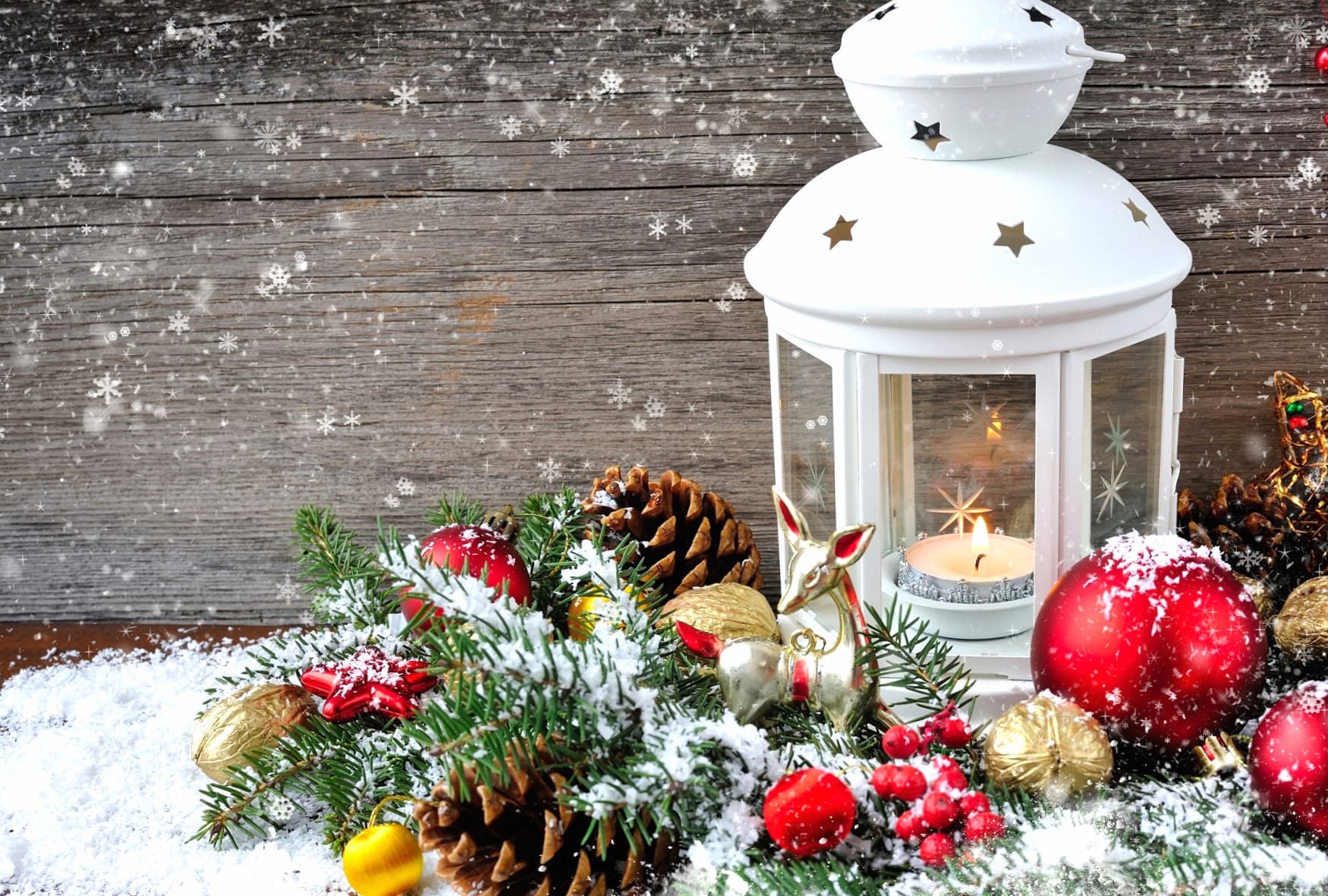 Candle Lantern Christmas Ornaments Holiday Christmas at 1152 x 864 size wallpapers HD quality