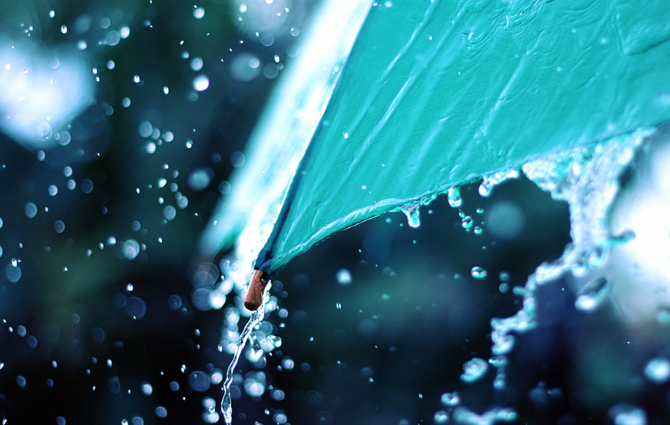 Capturing the Beauty of Rain Photography at 1024 x 1024 iPad size wallpapers HD quality