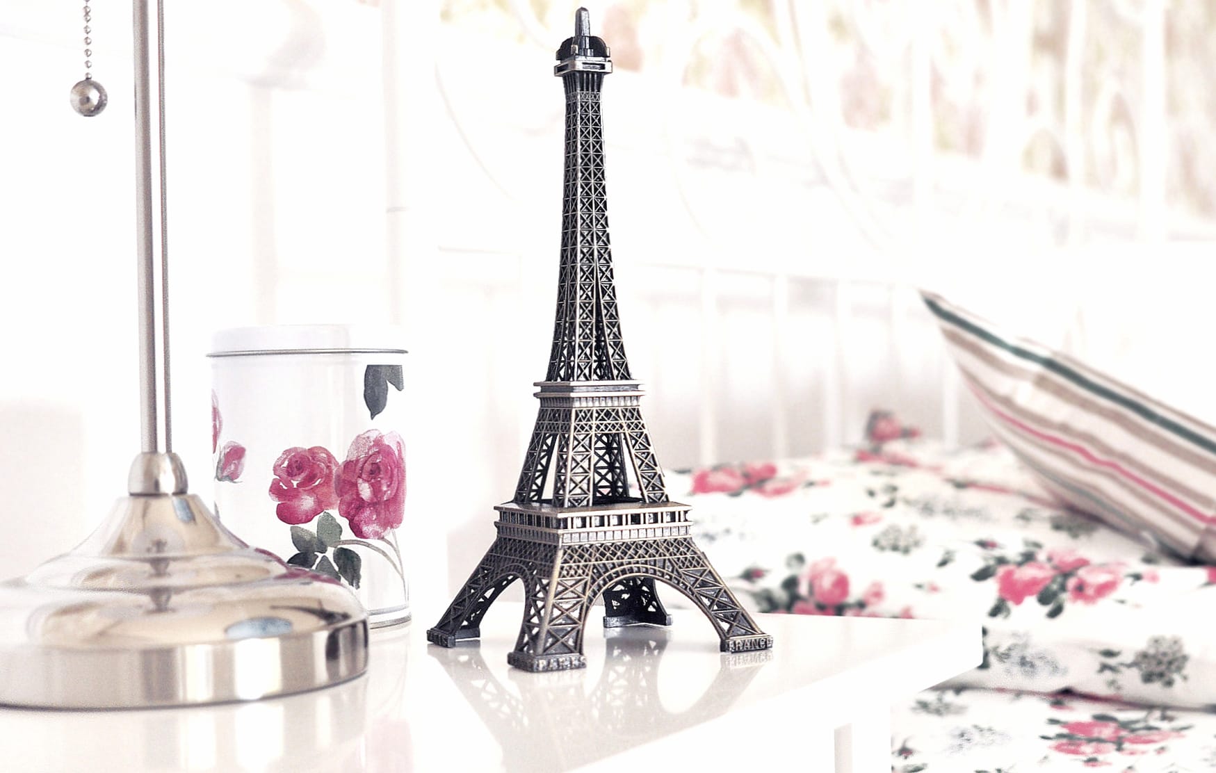 Charming Still Life of Parisian Elegance wallpapers HD quality