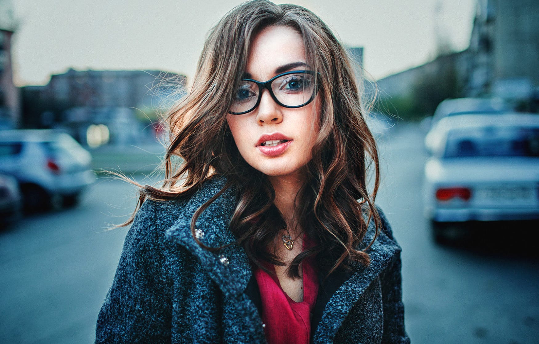 Chic Brunette with Glasses - wallpapers HD quality