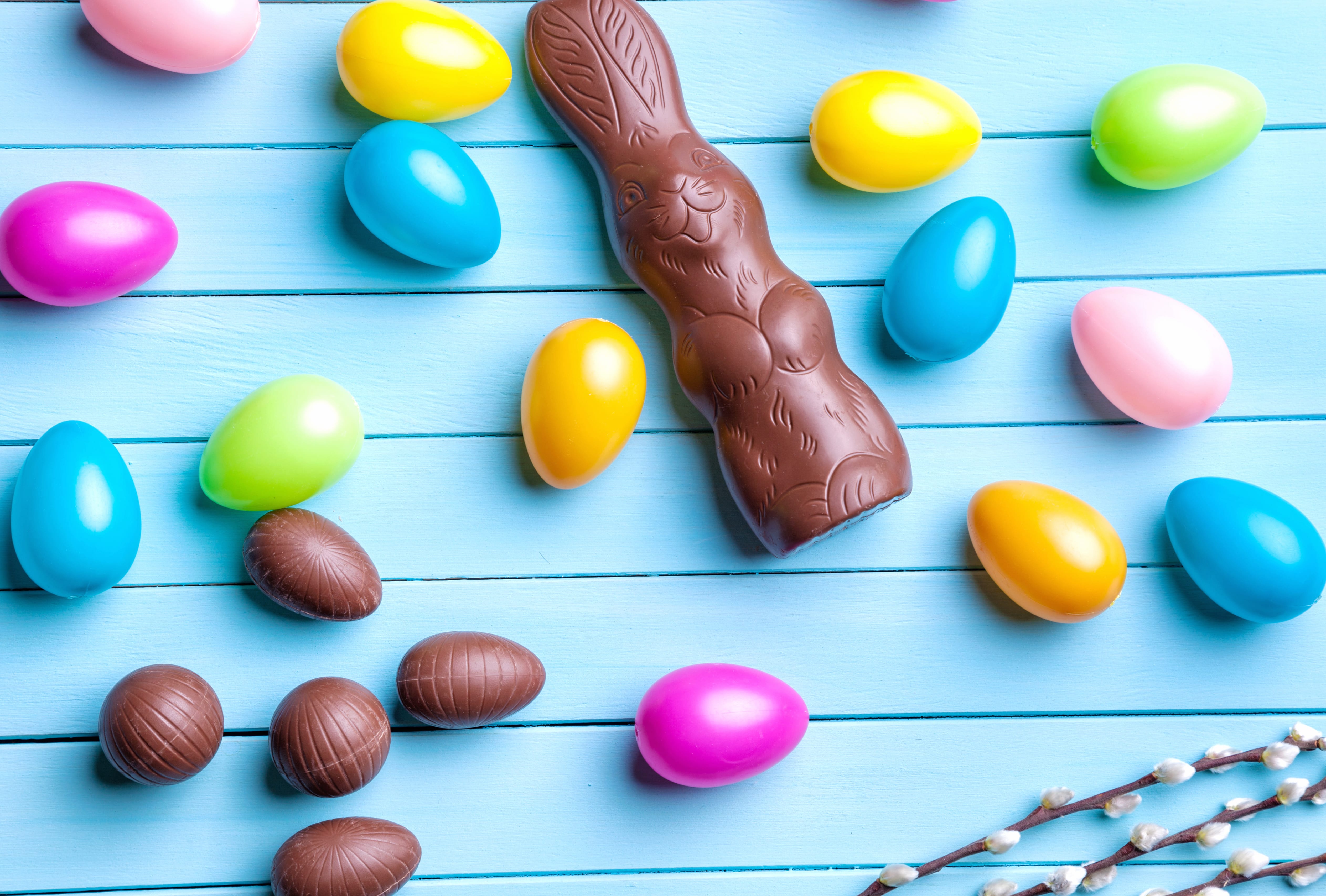 Chocolate Easter Egg Still Life Holiday Easter wallpapers HD quality