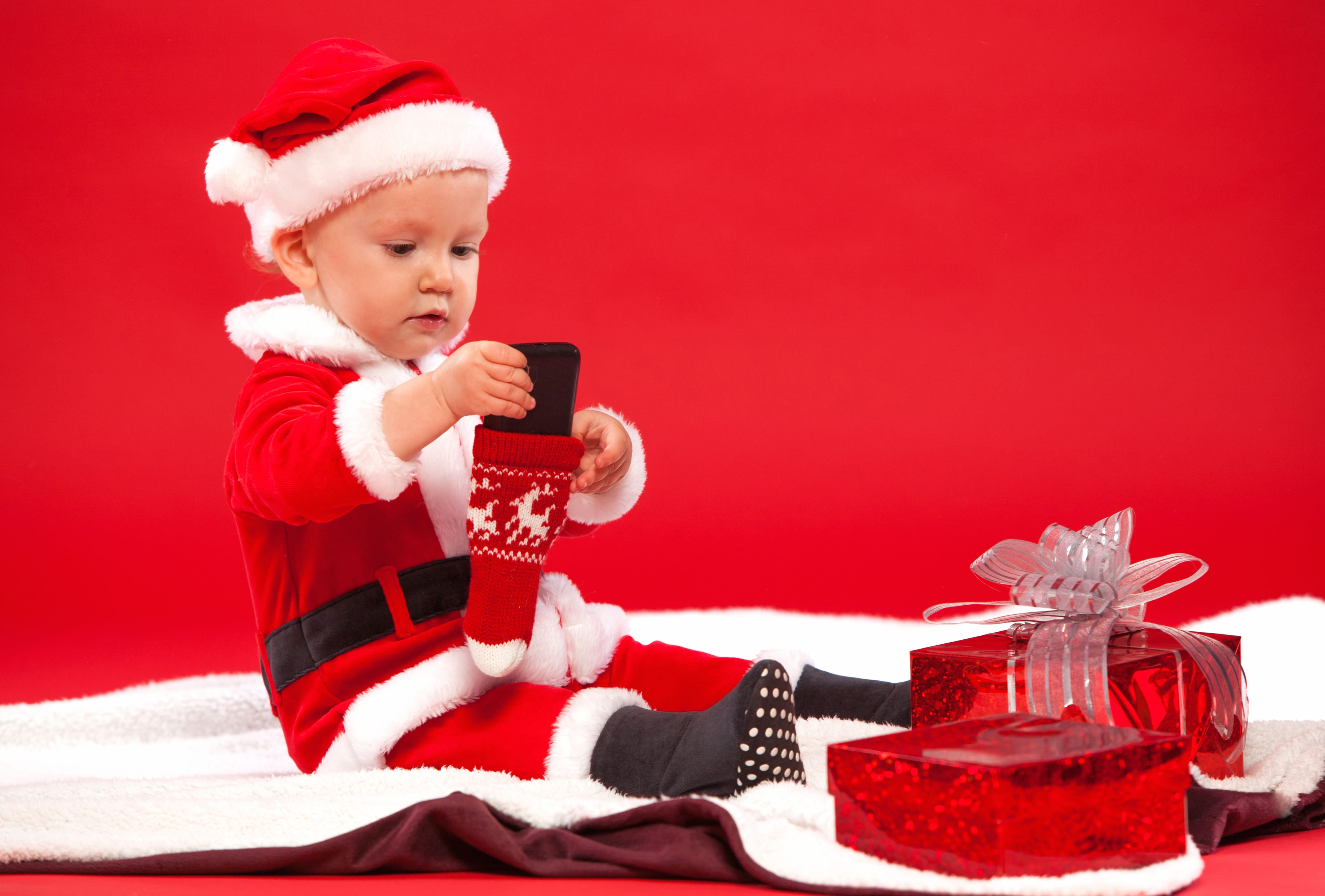 Christmas Gift Santa Hat Photography Baby wallpapers HD quality