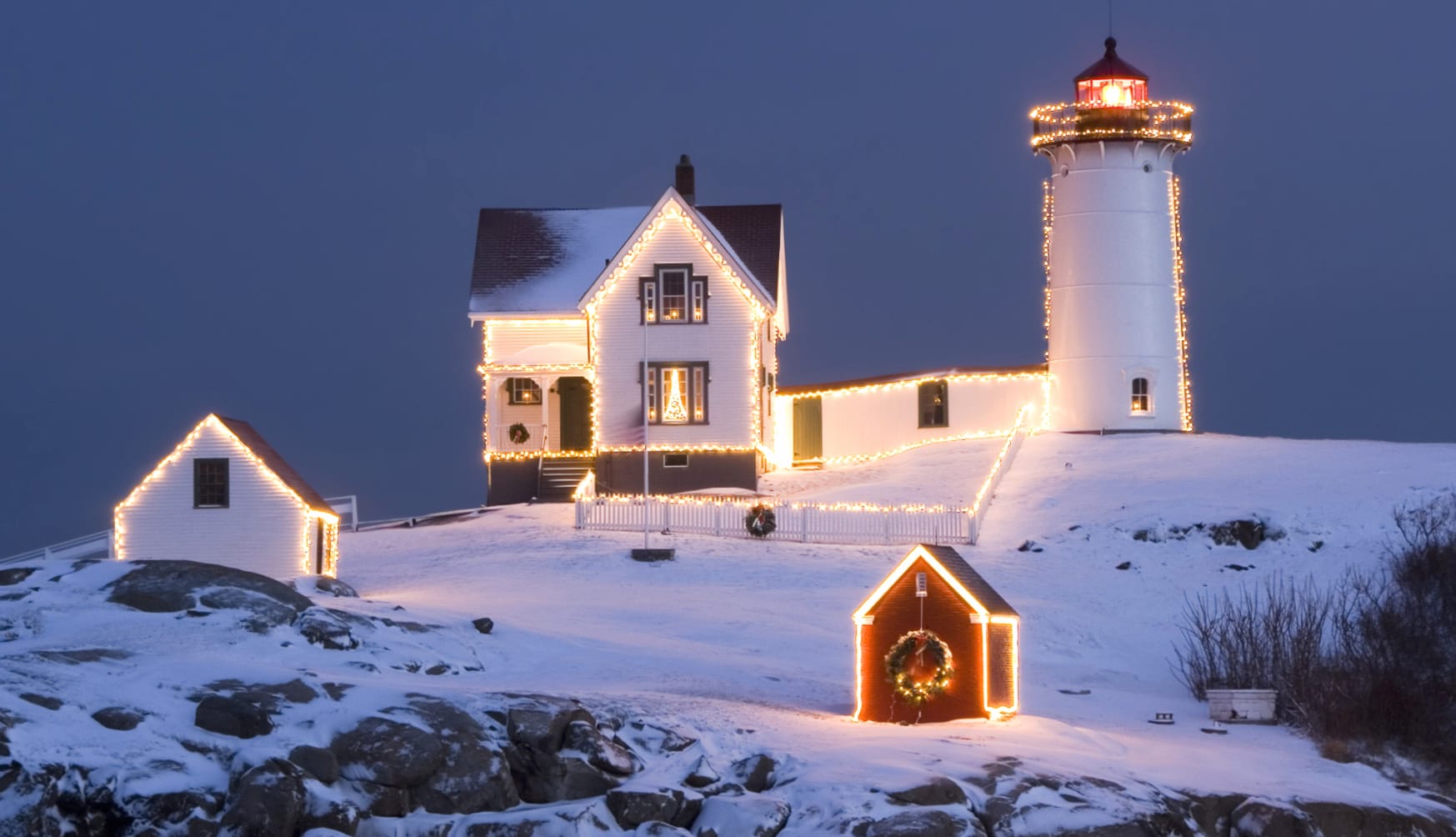 Christmas Lighthouse Wonderland wallpapers HD quality