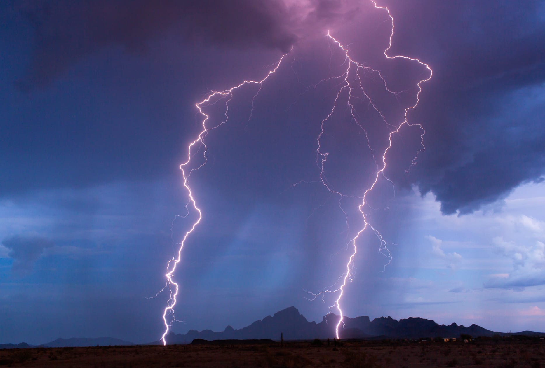 Cloud Night Nature Photography Lightning at 640 x 1136 iPhone 5 size wallpapers HD quality