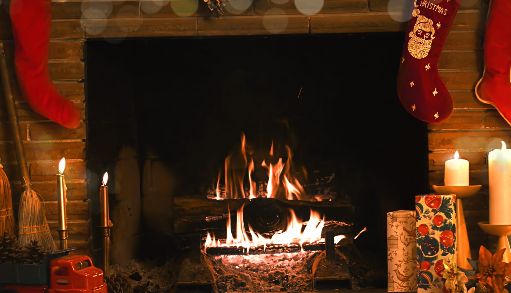 Cozy Christmas Fireplace for a Festive Atmosphere wallpapers HD quality