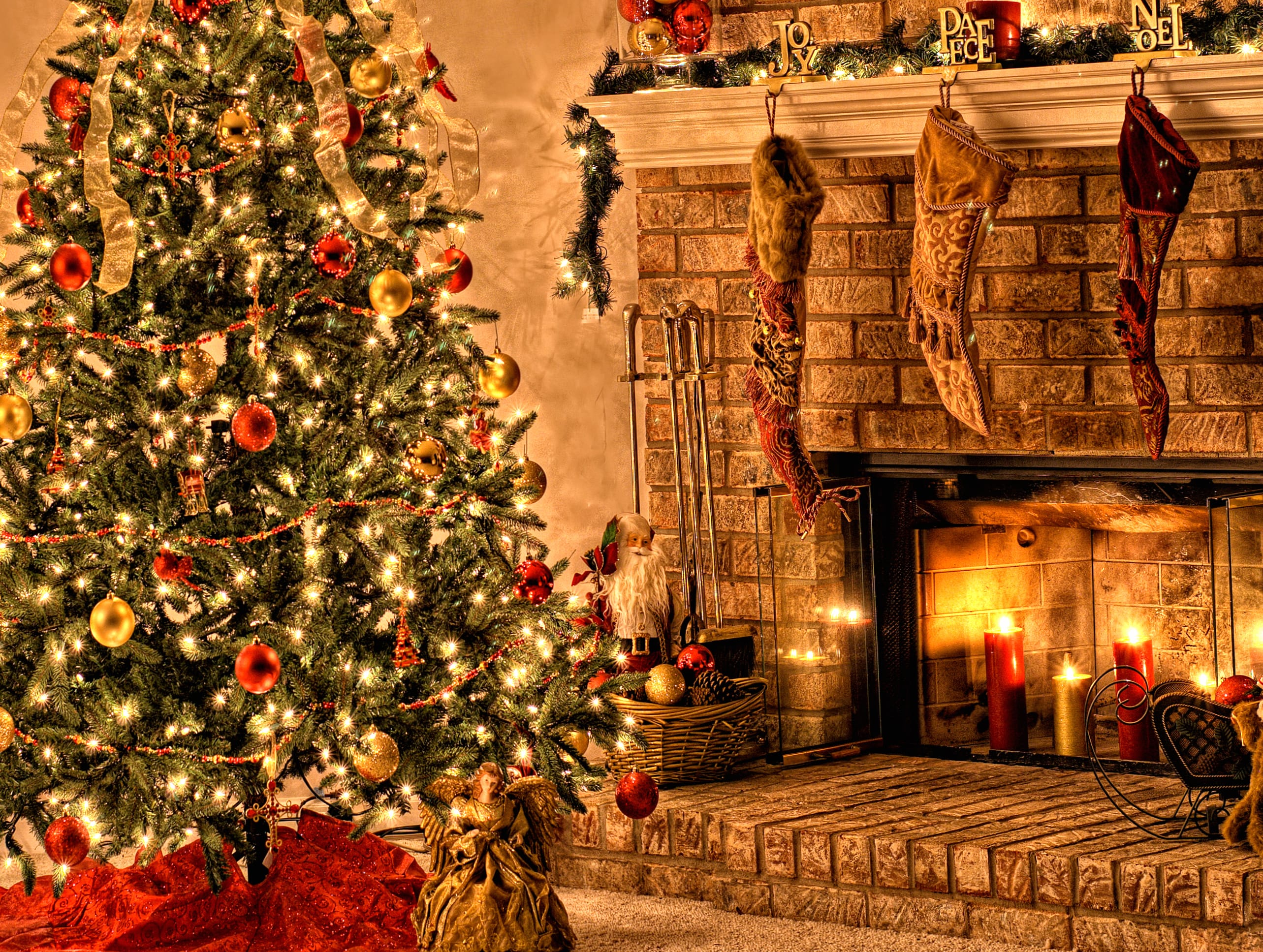 Cozy Christmas Hearth with Tree and Lights wallpapers HD quality