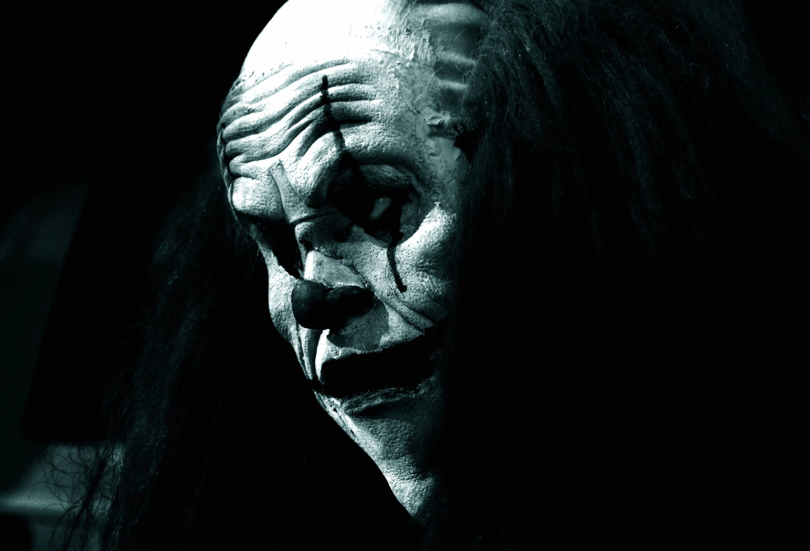 Dark Clown Embrace the Eerie Vibes wallpapers HD quality