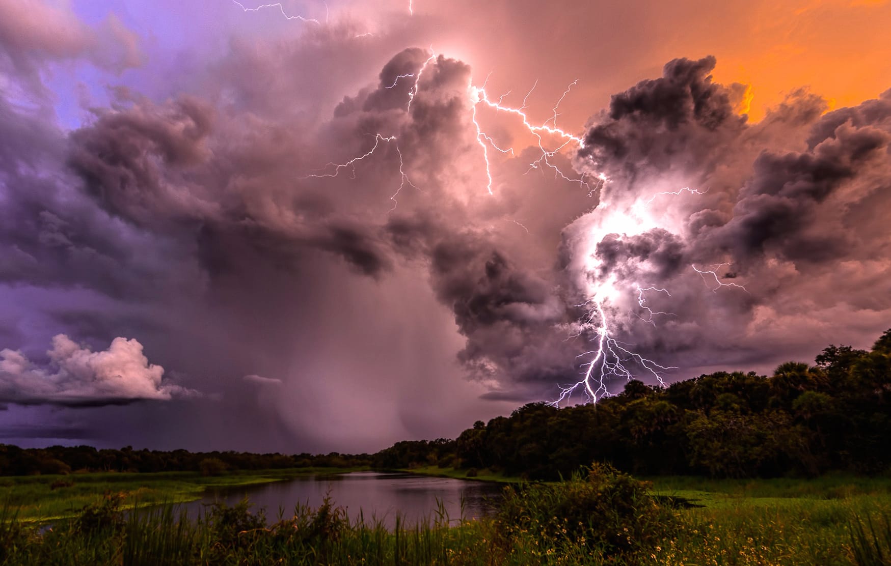 Electrifying Storm at 1536 x 864 HD size wallpapers HD quality