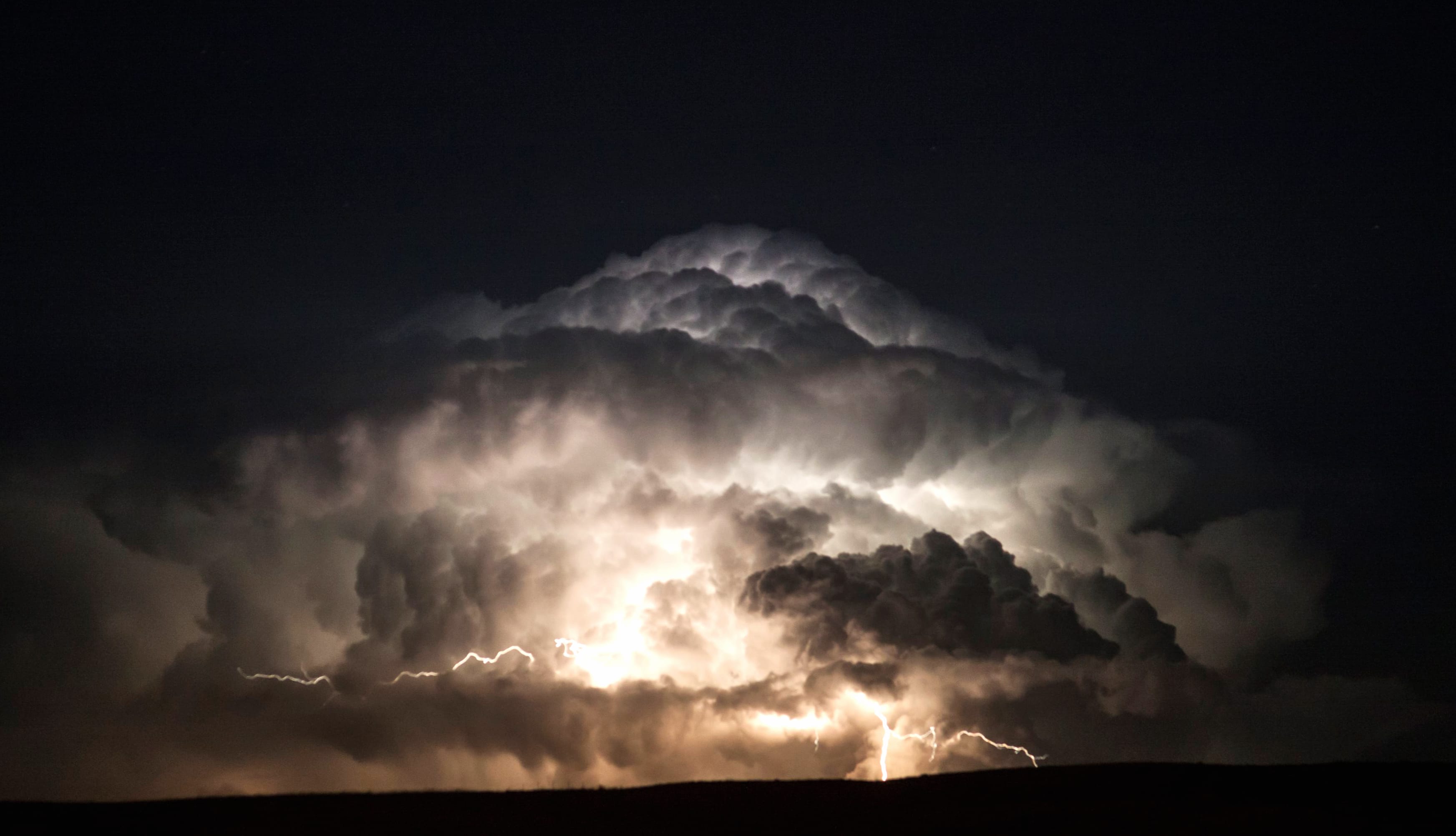 Electrifying Storm HD Lightning Photography wallpapers HD quality