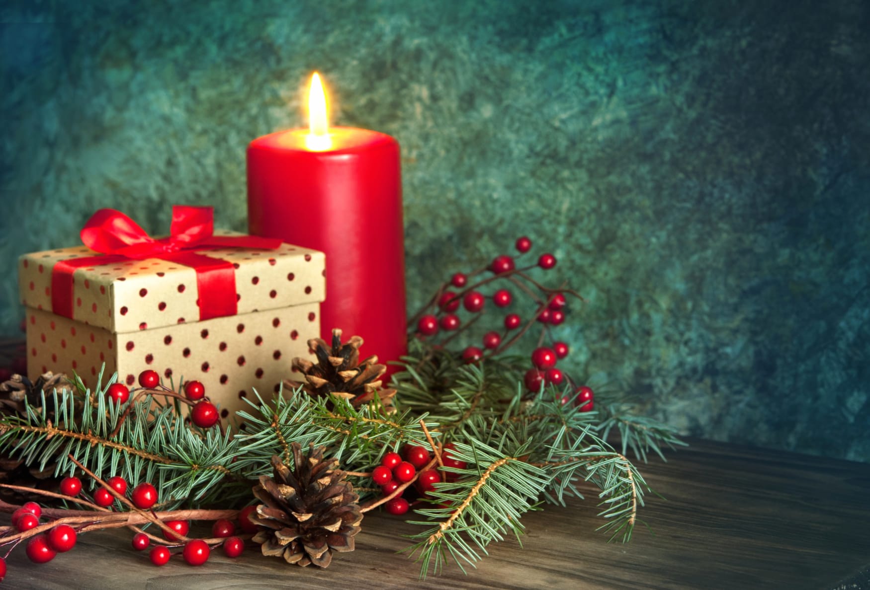 Elegant Christmas Candle - HD Holiday Wallpaper wallpapers HD quality