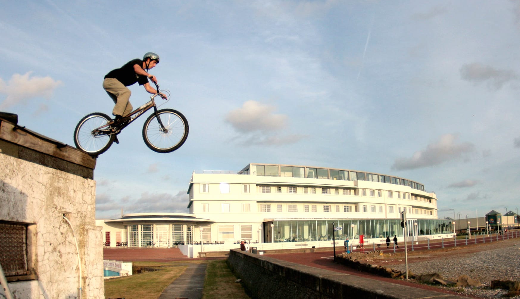 Epic BMX Stunt - HD Sports Wallpaper wallpapers HD quality